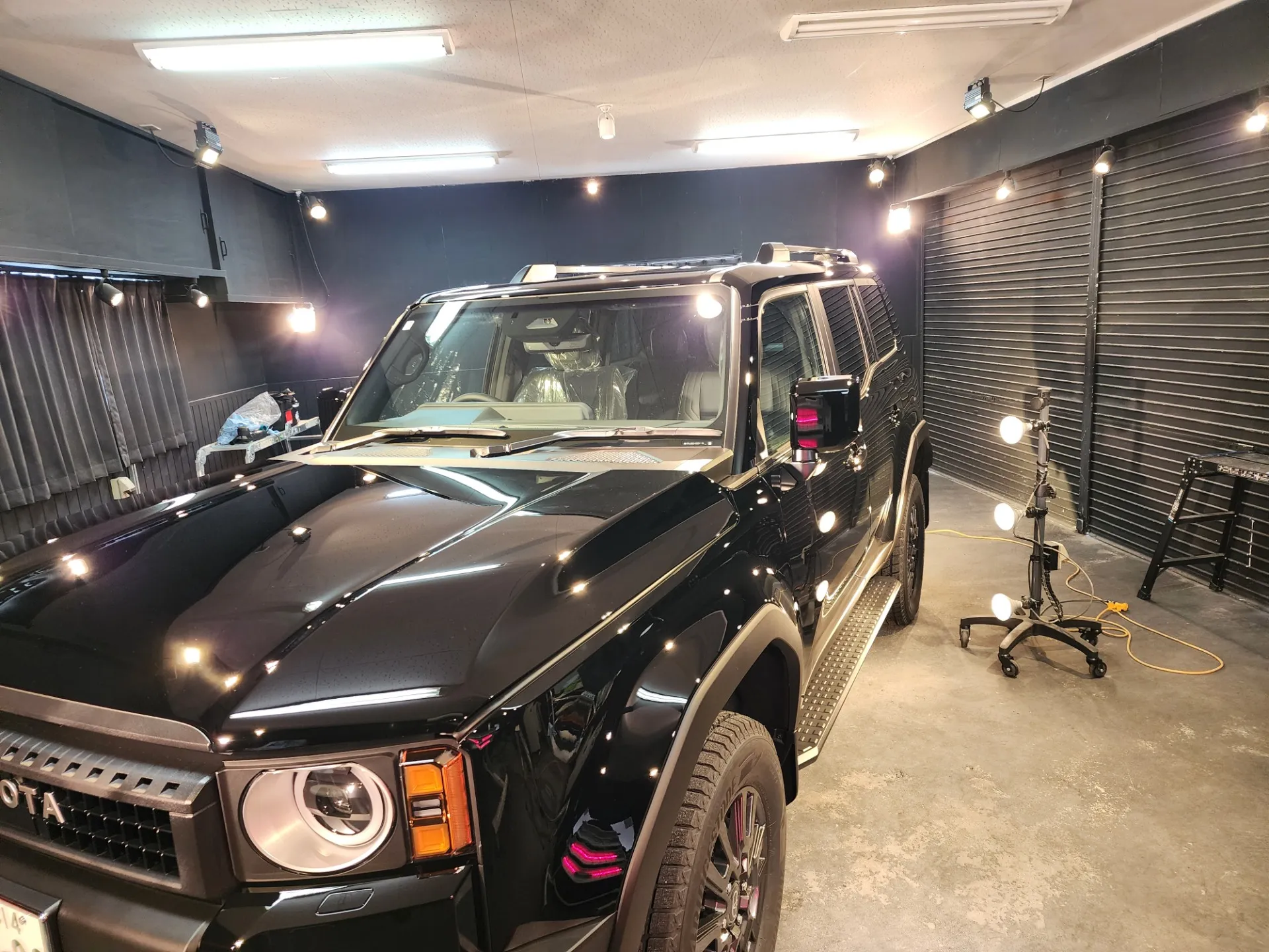 ランドクルーザー250のセラミックコーティング施工